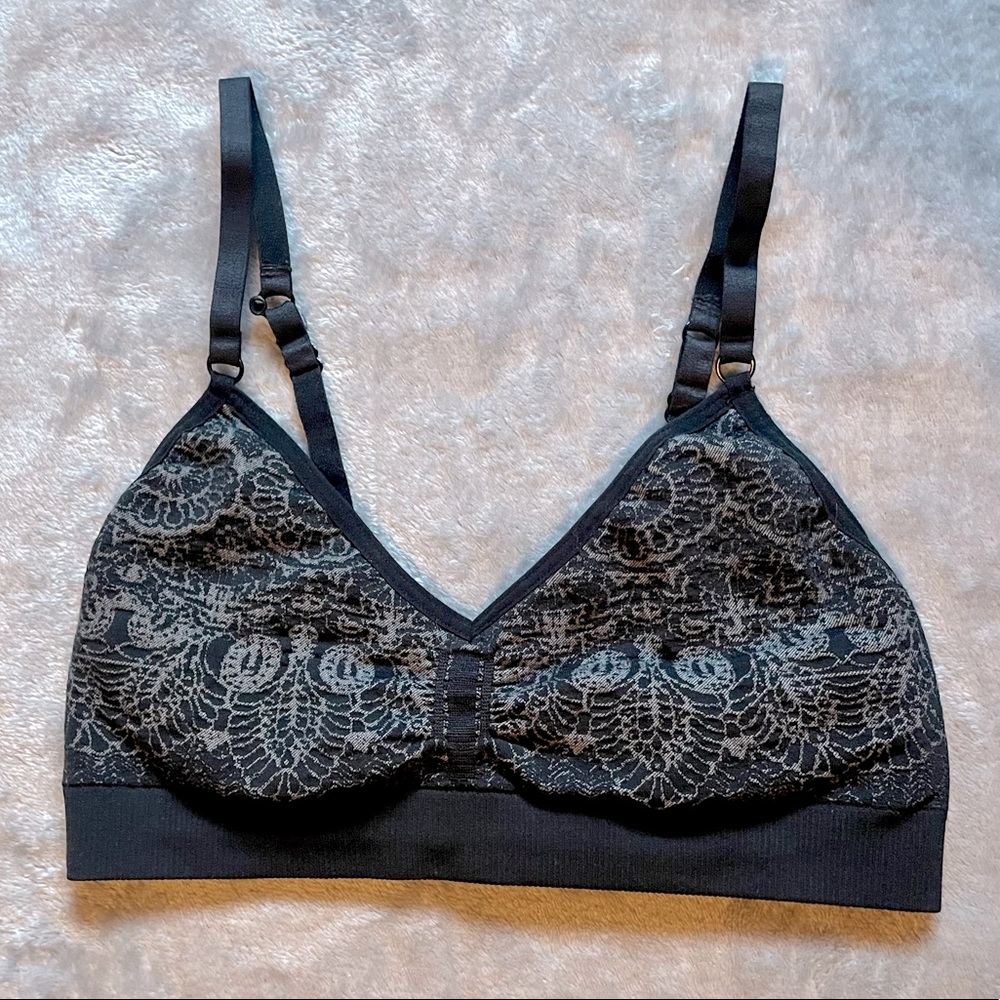Athleta Sports Bra ‼️FINAL SALE ‼️‼️